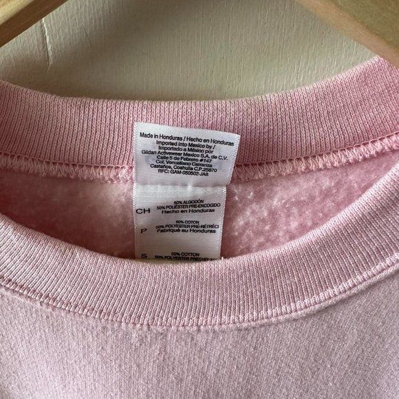 Pink crewneck sweatshirt with "Georgian Bay" graphic - Picture 7 of 8